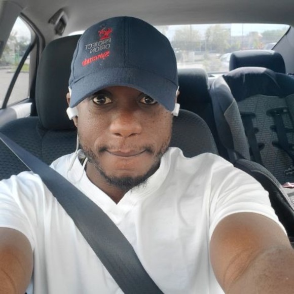 Meet your Posher, Akintayo - Picture 1 of 1